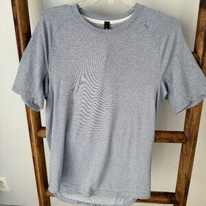 Lululemon Men’s T shirt